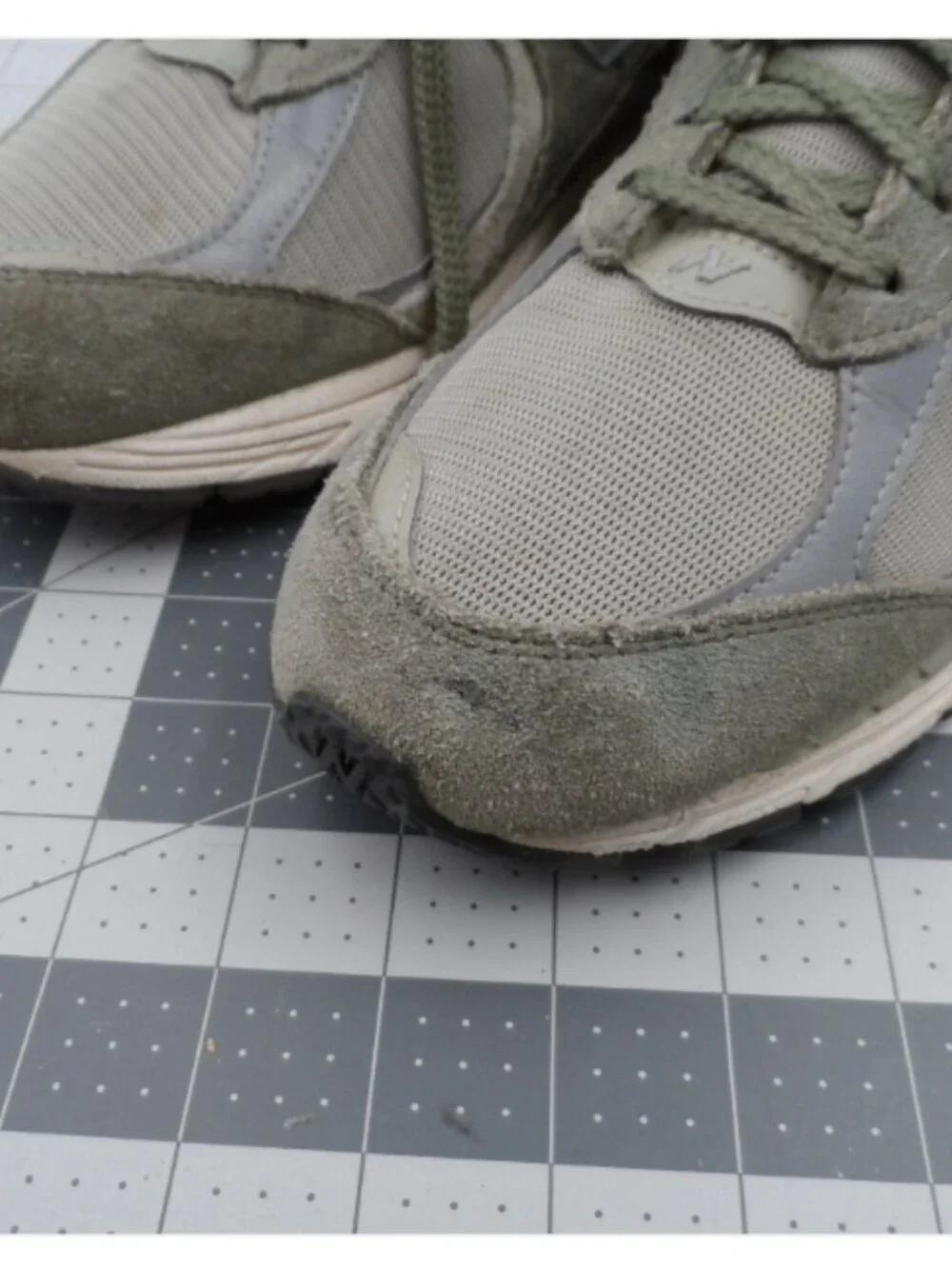 New Balance U2002RCA Running Shoes Dark Olive/Grey Men Size 10.5 Women 12